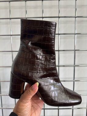 NWT ROUJE PARIS BROWN CLAUDIA ANKLE BOOTS SIZE 36